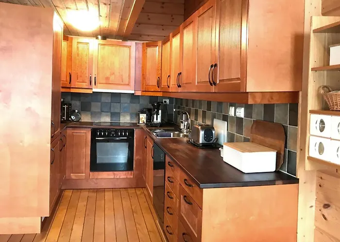 Seaside 3-bedroom House Semesterbostad